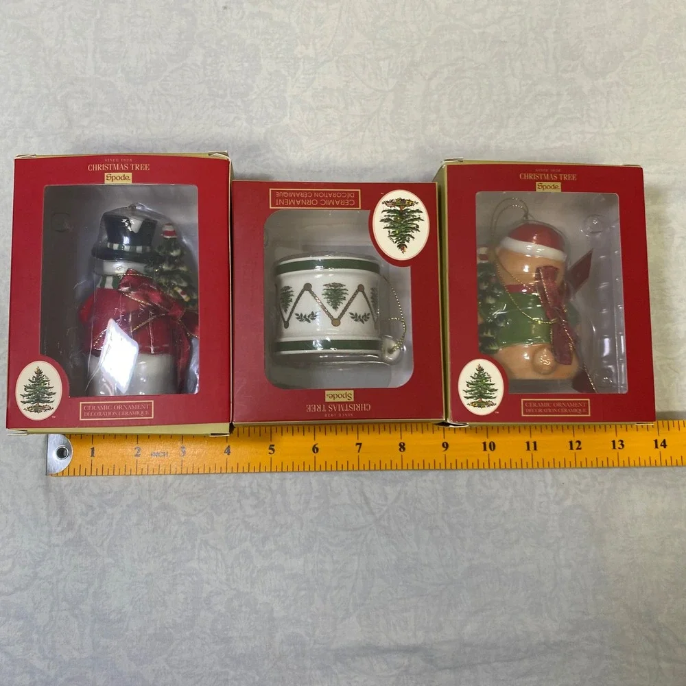 Spode Christmas Tree Christmas Bear Ceramic Ornament XTFI8875 XC Boxed